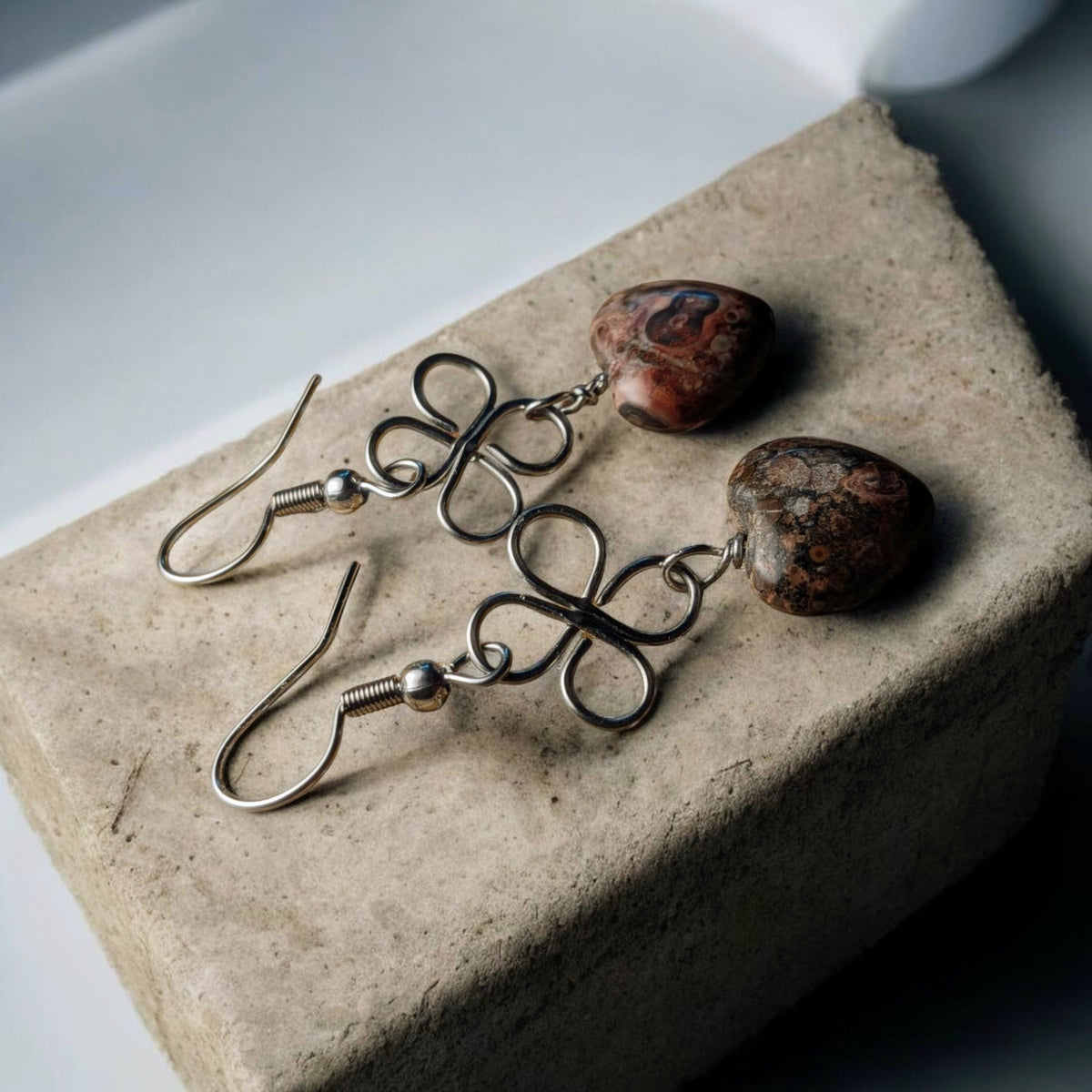 Jasper leopard hearts