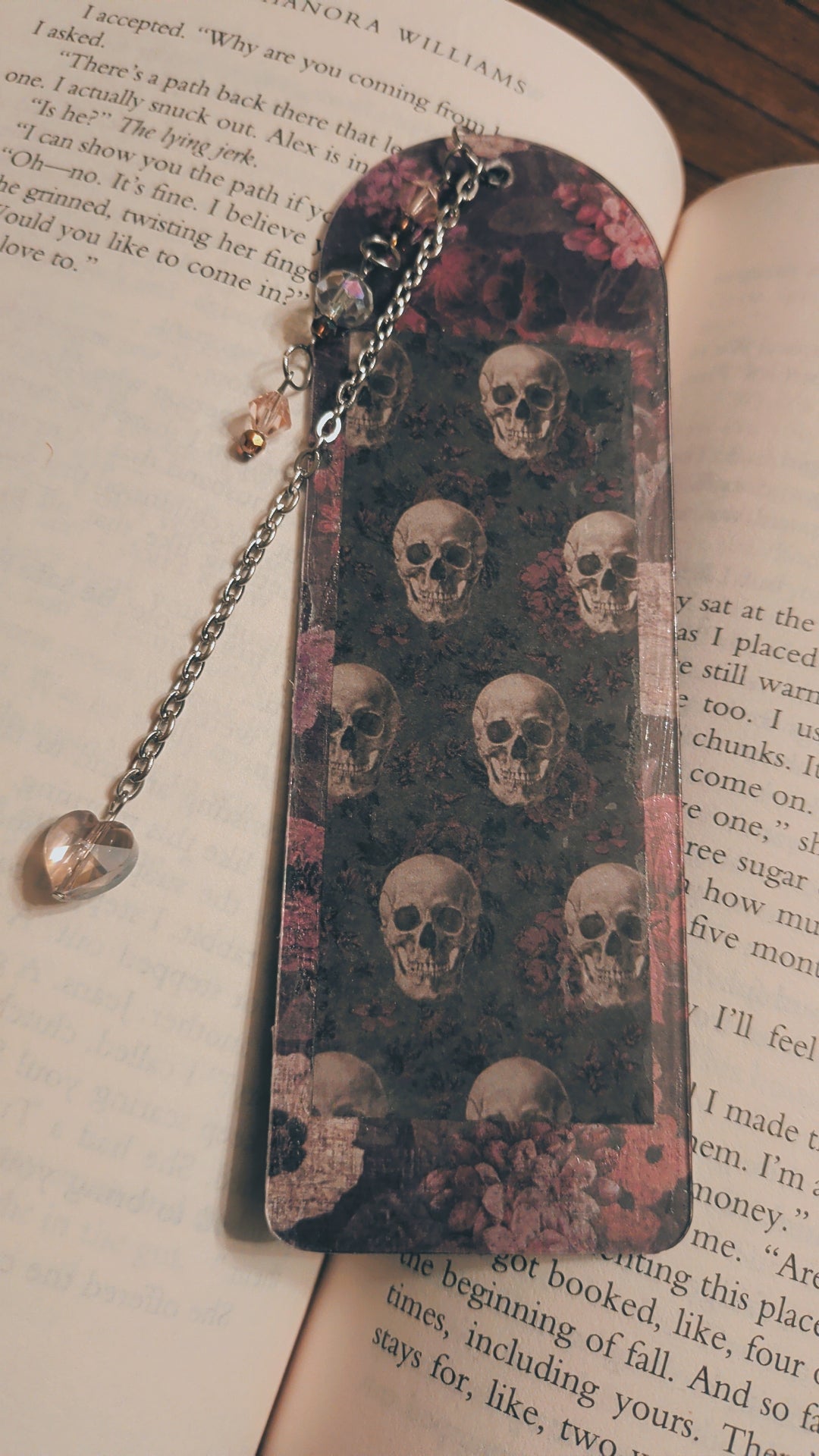 Skully Halloween bookmark