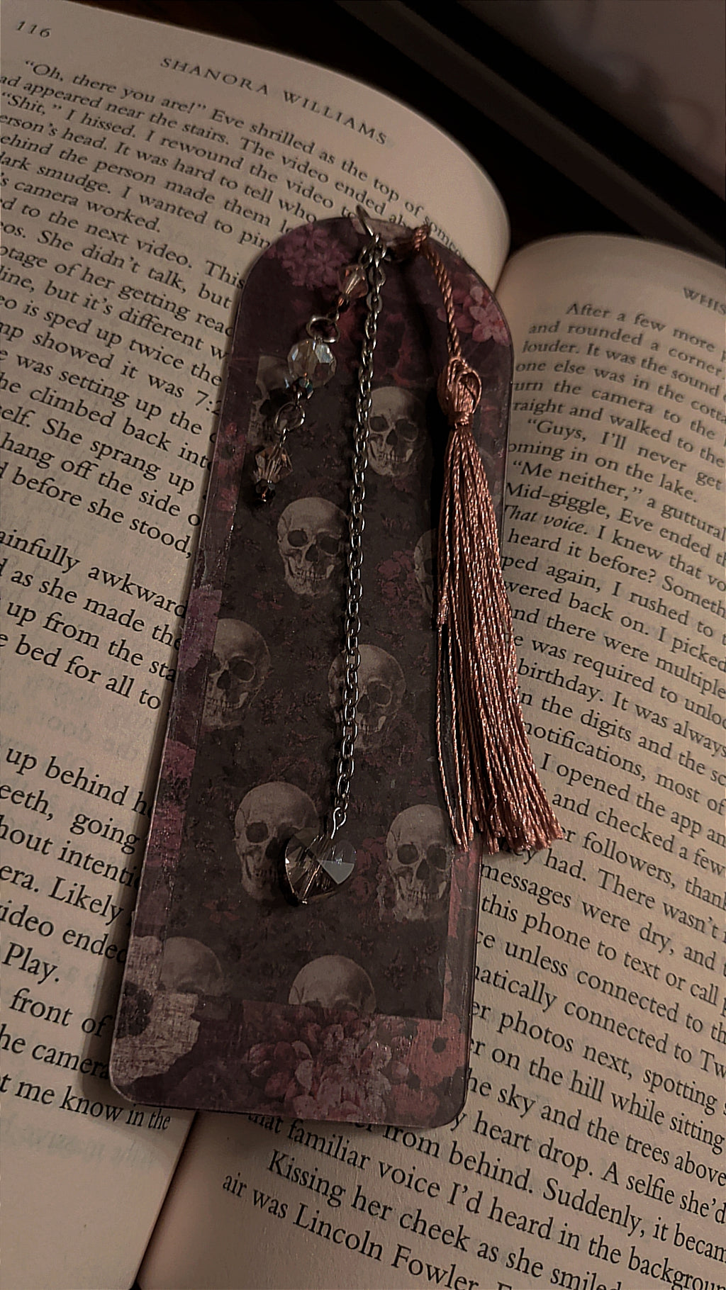 Skully Halloween bookmark