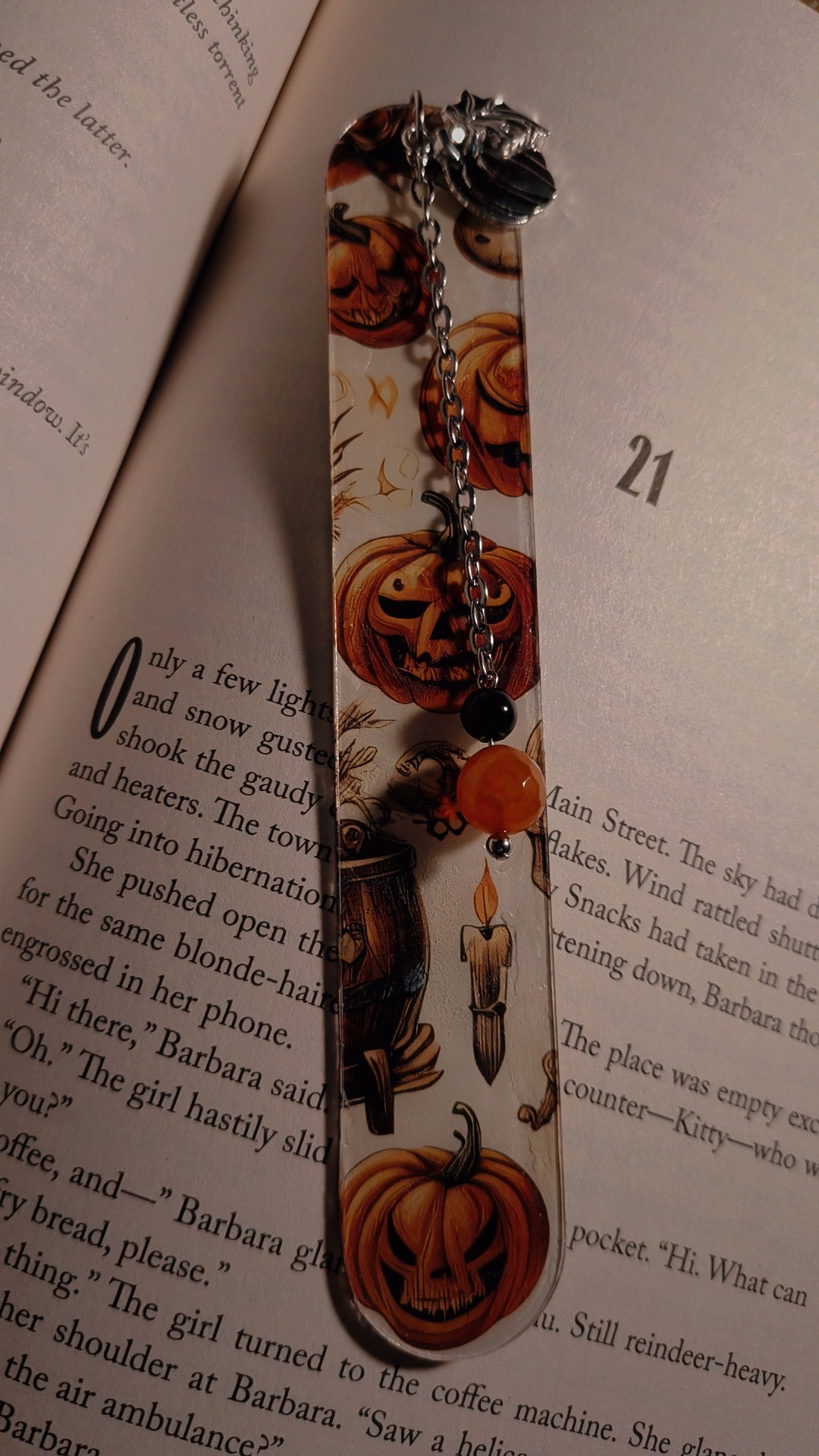 Halloween pumpkin bookmark